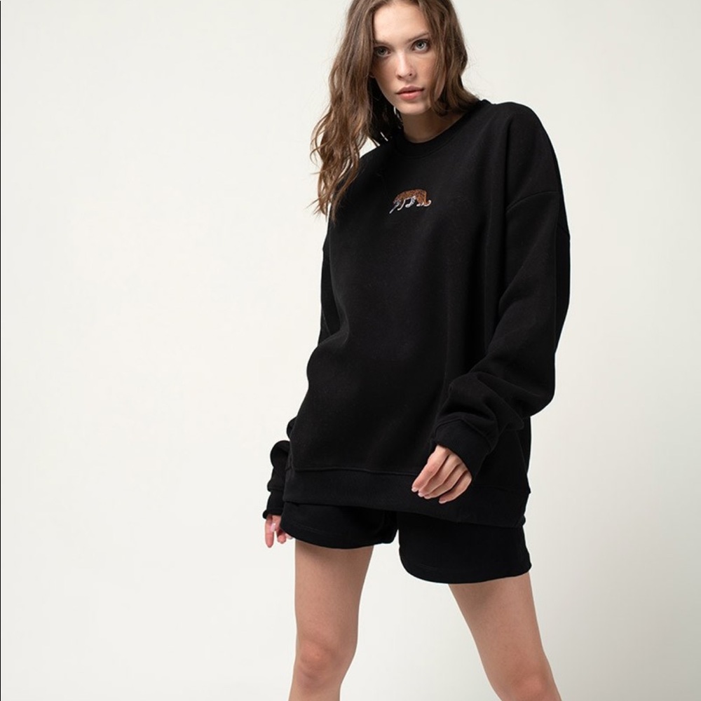 🐅Oversized Tiger Embroidered Sweatshirt